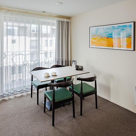 Quest Cathedral Junction Serviced Apartments Крайстчерч Екстер'єр фото