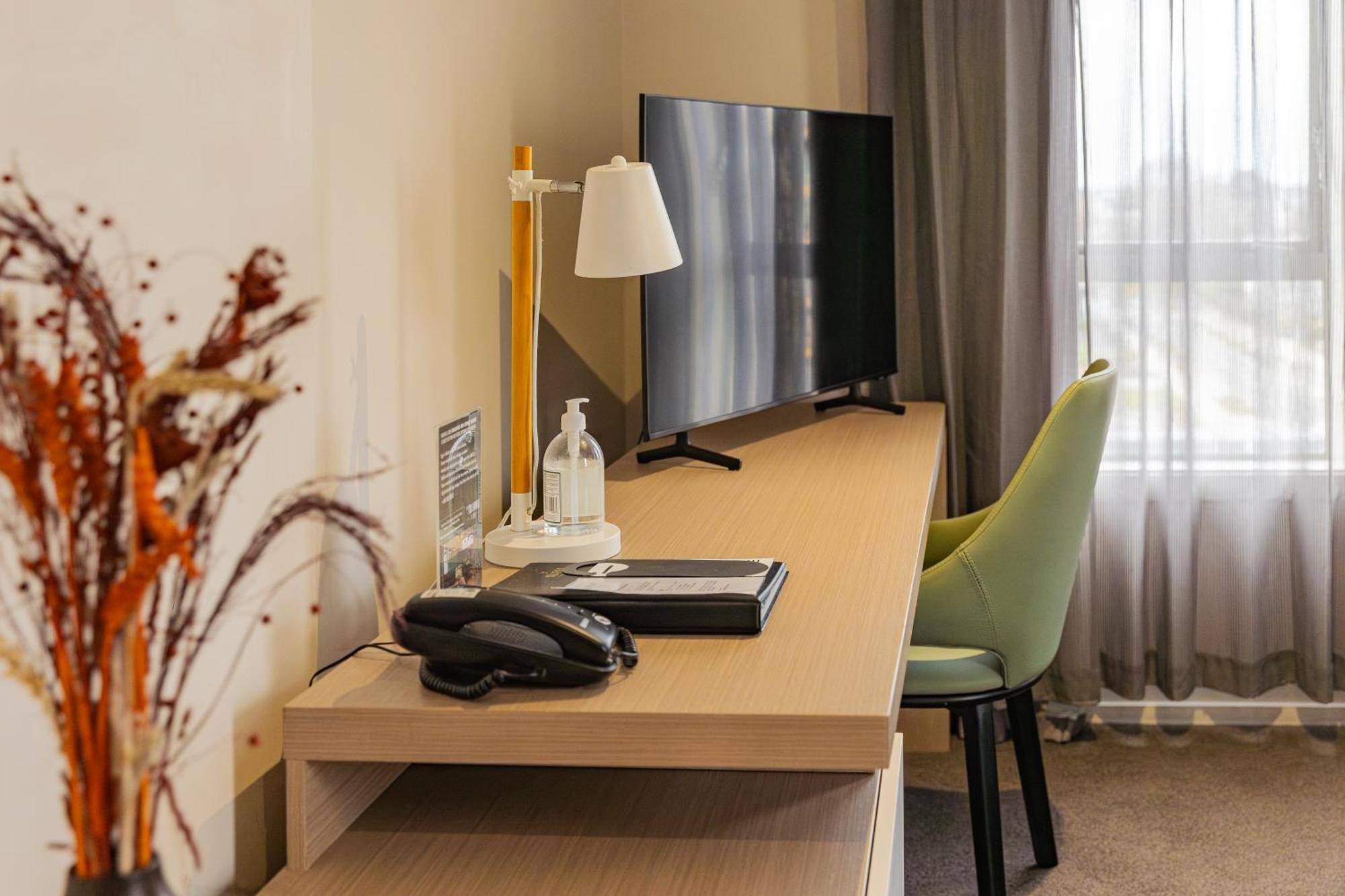 Quest Cathedral Junction Serviced Apartments Крайстчерч Екстер'єр фото